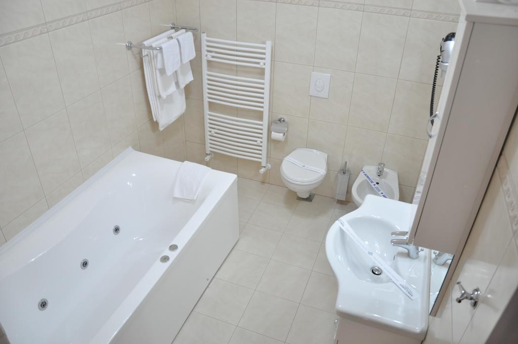 Hotel Traian Braila Ngoại thất bức ảnh